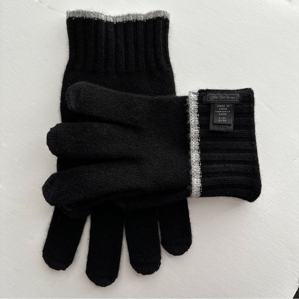 Saks Fifth Avenue Men’s Touch Tech Cashmere Gloves